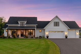 993 152nd Avenue, New Richmond, WI 54017