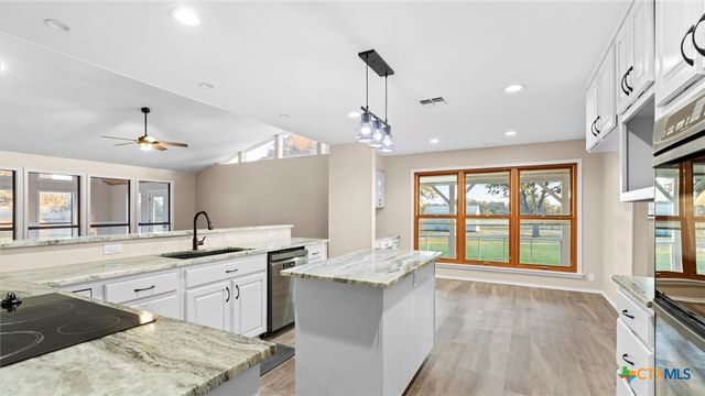 13035 E Tonne Drive, New Braunfels, TX 78132