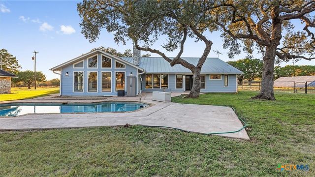 13035 E Tonne Drive, New Braunfels, TX 78132