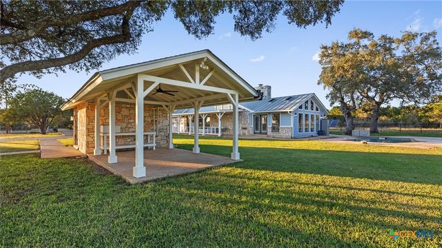 13035 E Tonne Drive, New Braunfels, TX 78132