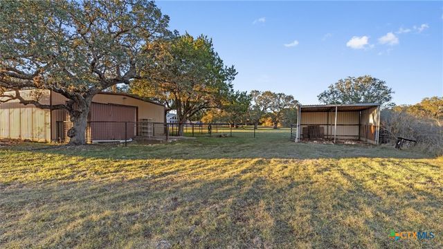 13035 E Tonne Drive, New Braunfels, TX 78132