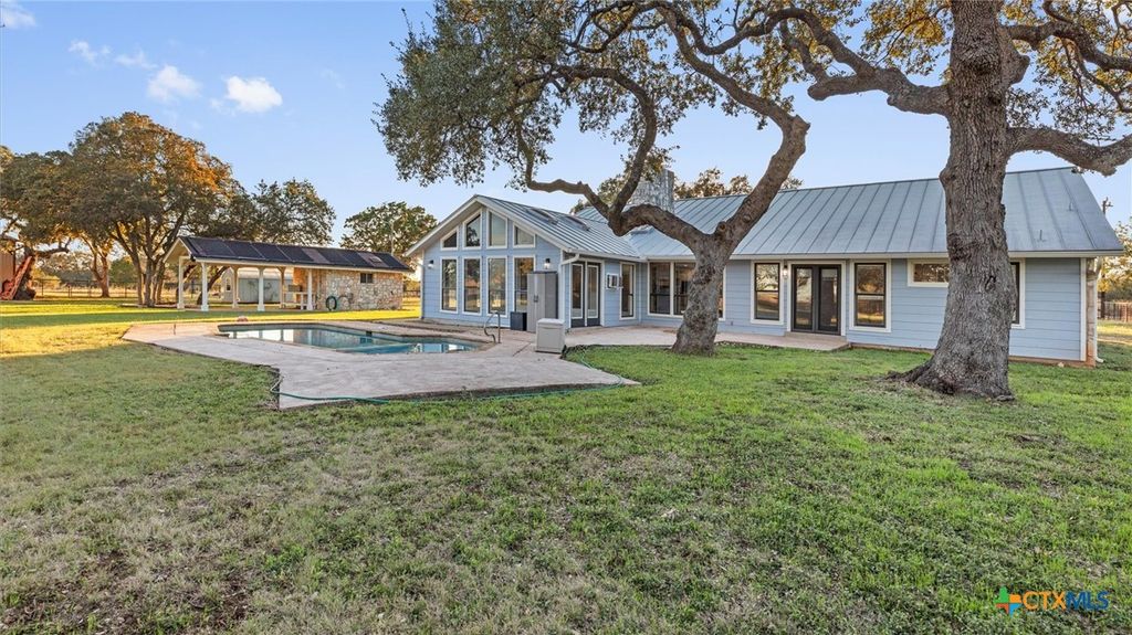 13035 E Tonne Drive, New Braunfels, TX 78132