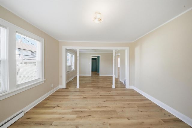 308 W 8th Street S, Newton, IA 50208