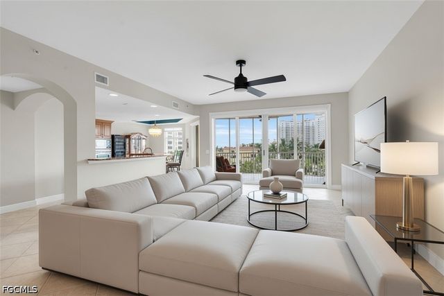 6081 Silver King BLVD 202, Cape Coral, FL 33914