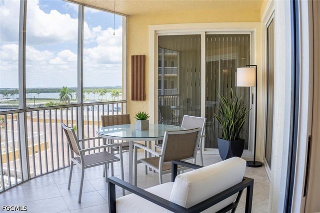 6081 Silver King BLVD 202, Cape Coral, FL 33914