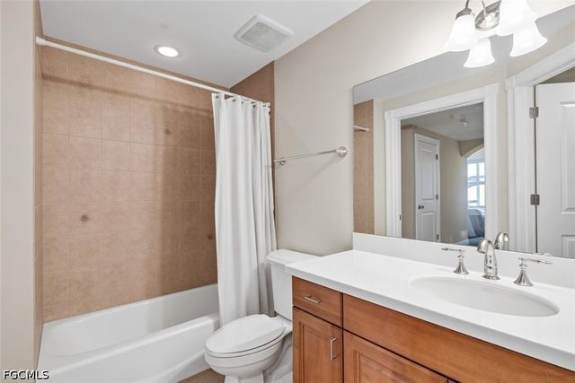 6081 Silver King BLVD 202, Cape Coral, FL 33914