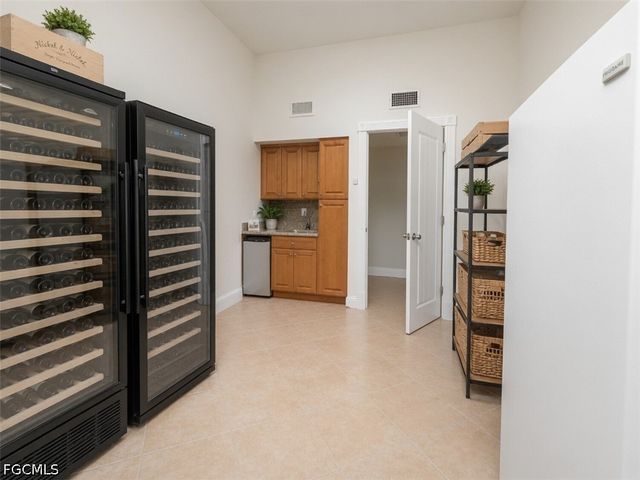 6081 Silver King BLVD 202, Cape Coral, FL 33914