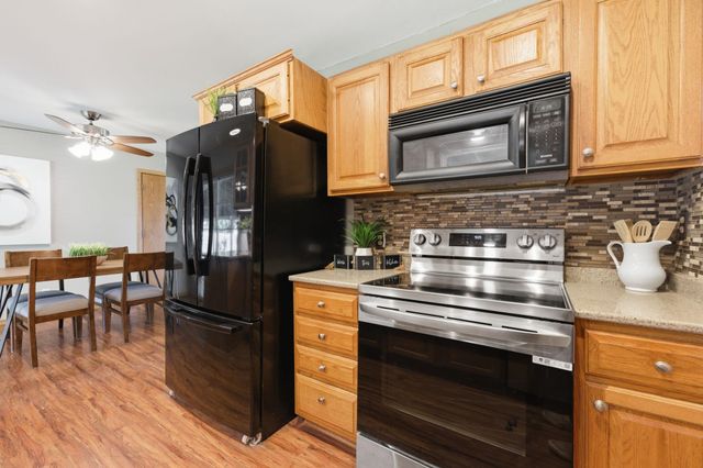 9 Argon Dr, Goddard, KS 67052
