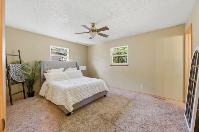 9 Argon Dr, Goddard, KS 67052