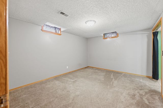 9 Argon Dr, Goddard, KS 67052