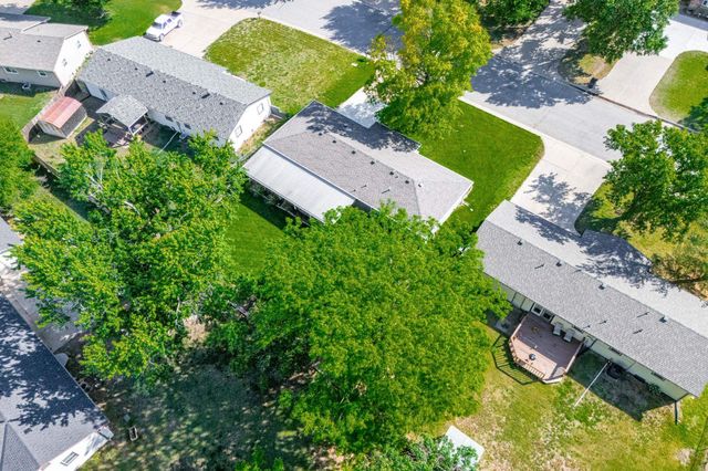 9 Argon Dr, Goddard, KS 67052
