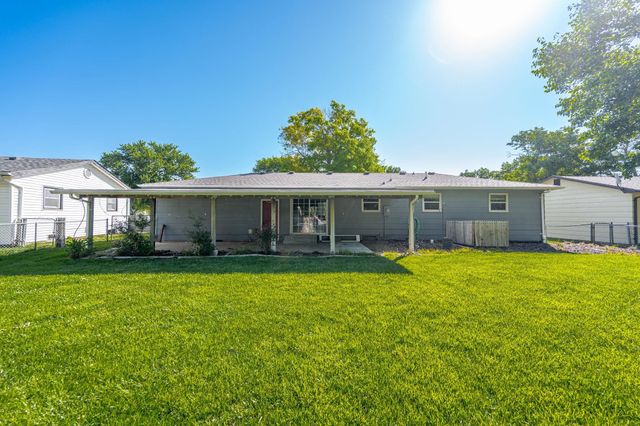9 Argon Dr, Goddard, KS 67052