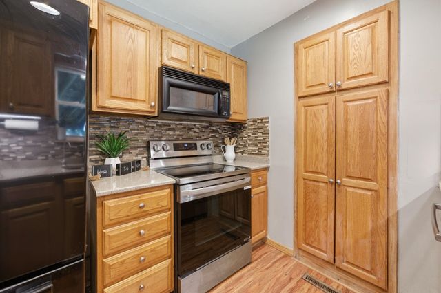 9 Argon Dr, Goddard, KS 67052