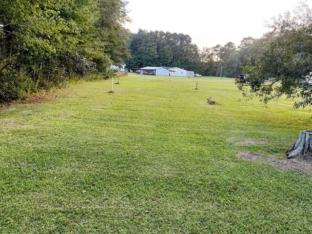839 Burgin Road, Mcclellanville, SC 29458
