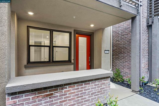 1102 Althea Terrace 4, Sunnyvale, CA 94086