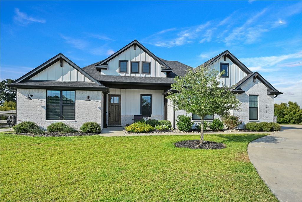 9031 Scarborough Drive, Iola, TX 77861 — exterior