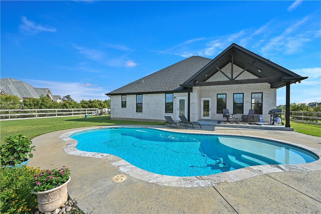 9031 Scarborough Drive, Iola, TX 77861 — photo 2