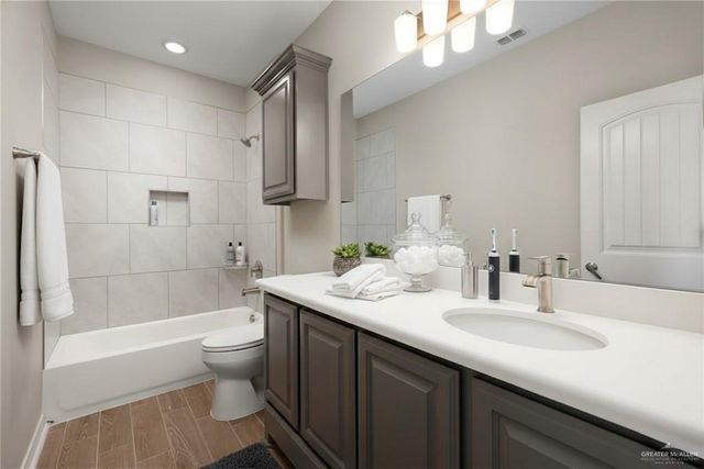 2113 Tanager Lane, Mission, TX 78572