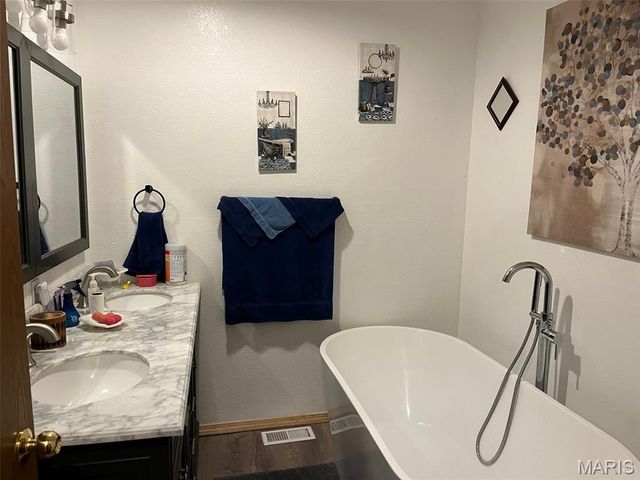 122 Whitney Lane, Piedmont, MO 63957