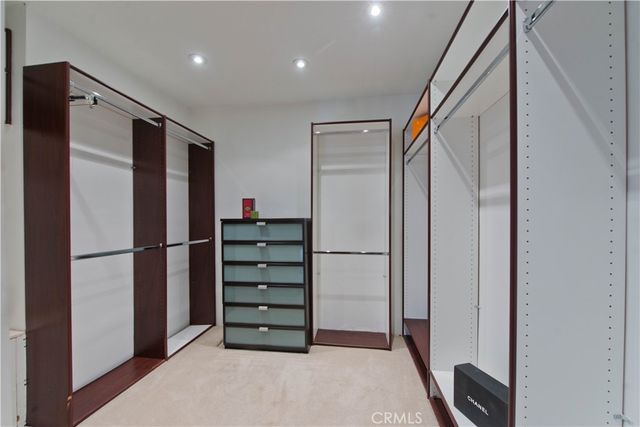 18056 Lake Encino, Encino, CA 91316