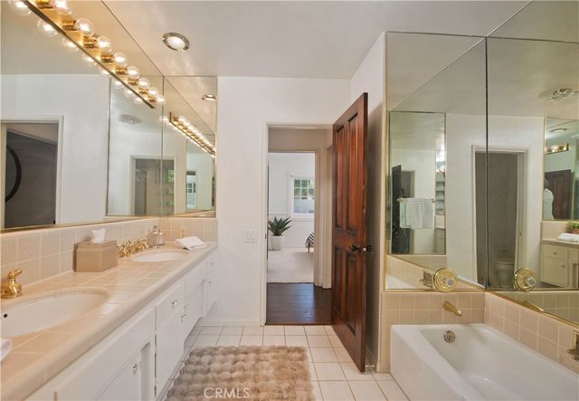 18056 Lake Encino, Encino, CA 91316