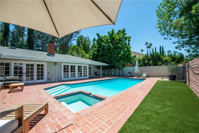 18056 Lake Encino, Encino, CA 91316