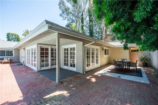 18056 Lake Encino, Encino, CA 91316