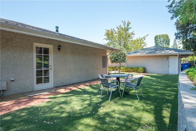 18056 Lake Encino, Encino, CA 91316