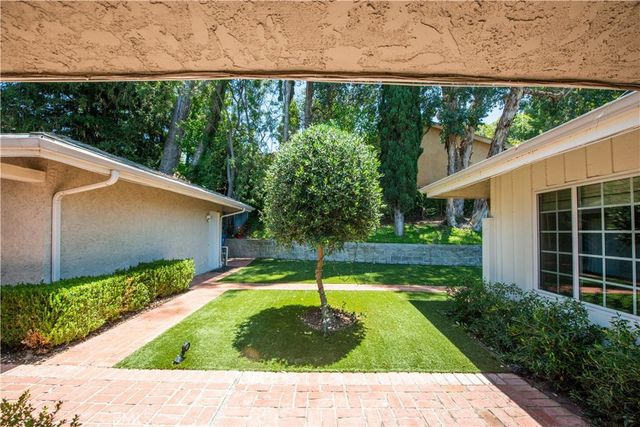 18056 Lake Encino, Encino, CA 91316