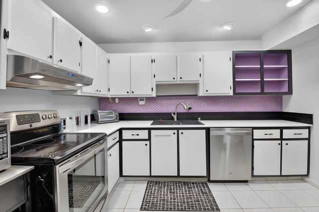 872 NW 29TH Avenue B, Delray Beach, FL 33445