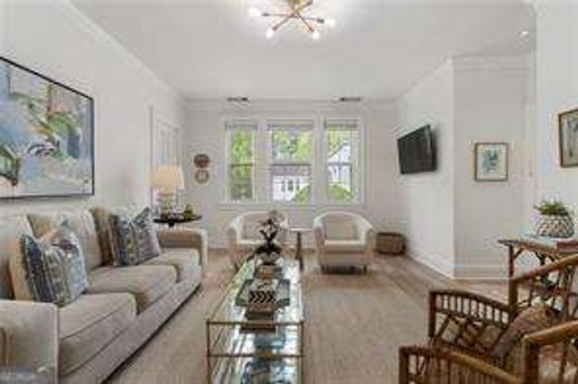 21 Peachtree Memorial Drive NW 4, Atlanta, GA 30309