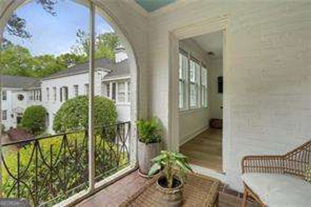 21 Peachtree Memorial Drive NW 4, Atlanta, GA 30309