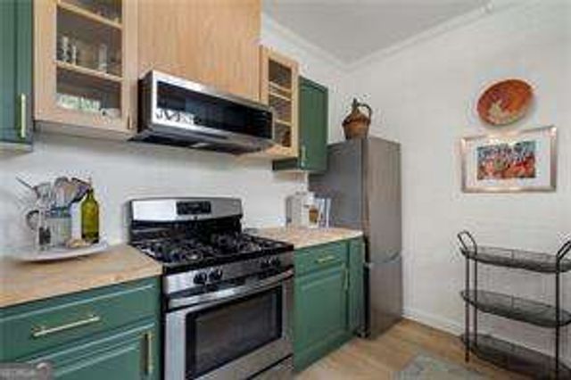 21 Peachtree Memorial Drive NW 4, Atlanta, GA 30309