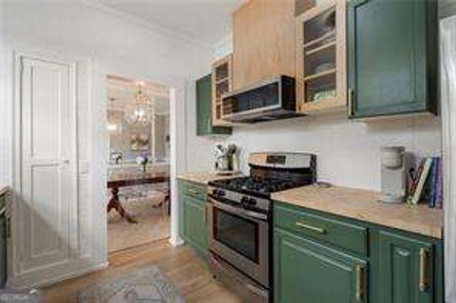 21 Peachtree Memorial Drive NW 4, Atlanta, GA 30309