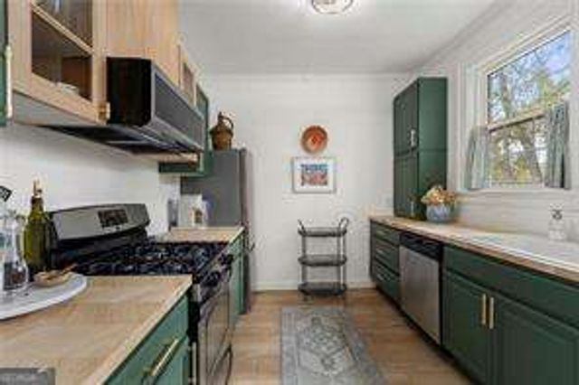 21 Peachtree Memorial Drive NW 4, Atlanta, GA 30309