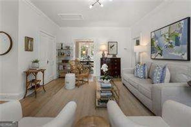 21 Peachtree Memorial Drive NW 4, Atlanta, GA 30309