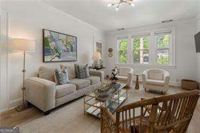 21 Peachtree Memorial Drive NW 4, Atlanta, GA 30309