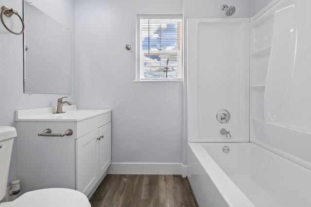 322 Kerr Ave, Modesto, CA 95354