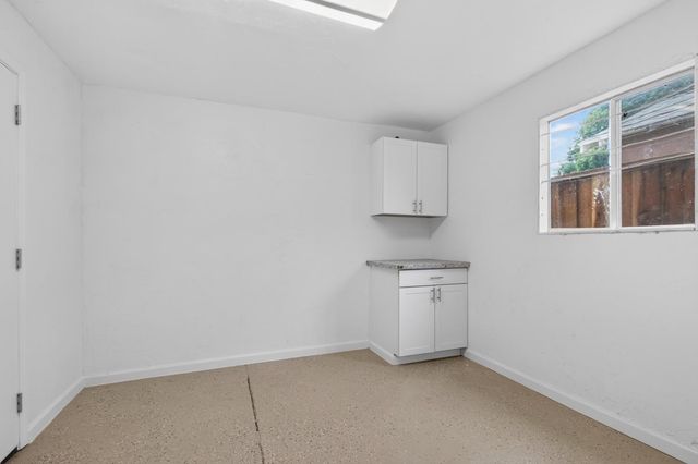 322 Kerr Ave, Modesto, CA 95354