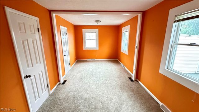 233 John Street, Bedford, OH 44146