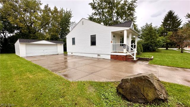 233 John Street, Bedford, OH 44146