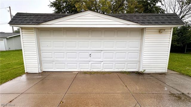 233 John Street, Bedford, OH 44146