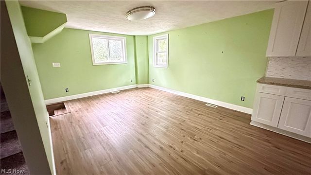 233 John Street, Bedford, OH 44146