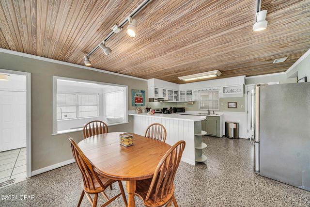 6618 Gulf Drive, Panama City, FL 32408
