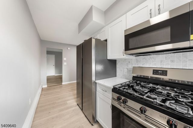 47 Gramercy Gdns B, Middlesex Boro, NJ 08846