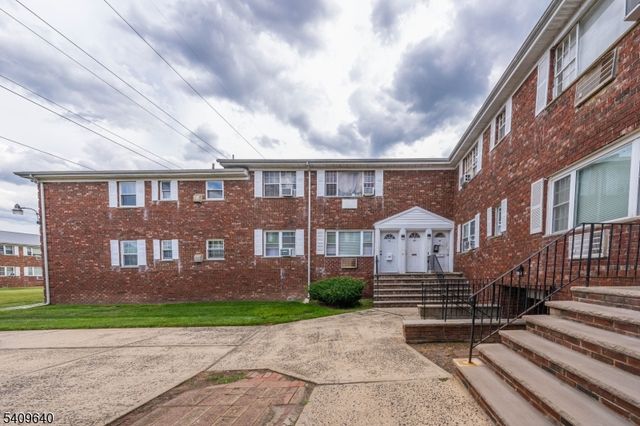 47 Gramercy Gdns B, Middlesex Boro, NJ 08846
