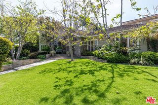 1185 Corsica Drive, Pacific Palisades, CA 90272