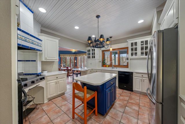 303 Washington DRIVE, West Bend, WI 53095