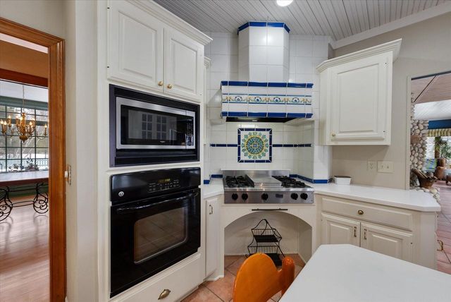 303 Washington DRIVE, West Bend, WI 53095