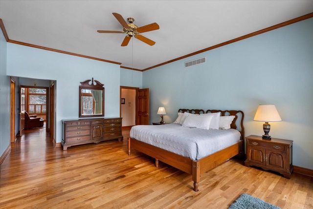 303 Washington DRIVE, West Bend, WI 53095